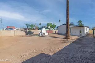 334 N 18th Dr, Phoenix, AZ 85007 - Photo 34