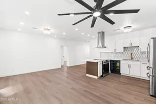 334 N 18th Dr, Phoenix, AZ 85007 - Photo 16