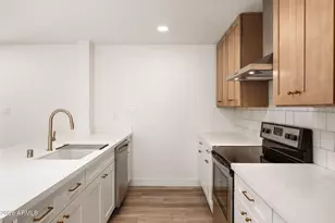 17 E Cairo Dr, Tempe, AZ 85282 - Photo 10