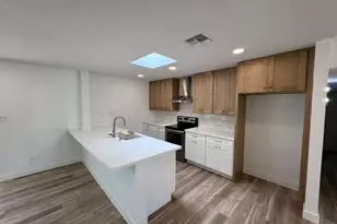 17 E Cairo Dr, Tempe, AZ 85282 - Photo 8