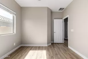 8739 N 179th Dr, Waddell, AZ 85355 - Photo 28