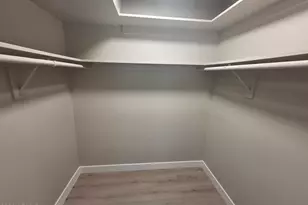 1239 E Maryland Ave, Phoenix, AZ 85014 - Photo 14