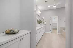 1123 W Thunderhill Dr, Phoenix, AZ 85045 - Photo 16