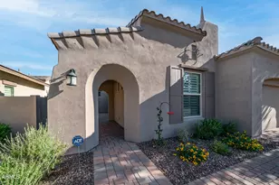 1123 W Thunderhill Dr, Phoenix, AZ 85045 - Photo 2