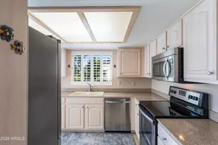 9749 W Taro Ln, Peoria, AZ 85382 - Photo 8