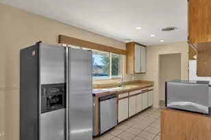 7526 E Minnezona Ave, Scottsdale, AZ 85251 - Photo 16