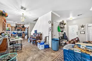 237 W Sundance Dr, Coolidge, AZ 85128 - Photo 2