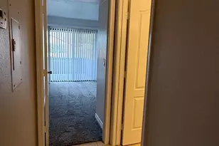 3434 W Danbury Dr, Phoenix, AZ 85053 - Photo 14