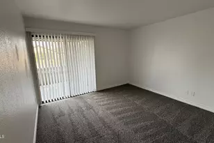 3434 W Danbury Dr, Phoenix, AZ 85053 - Photo 16