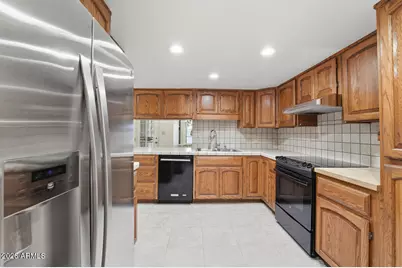 8432 N 18th Avenue, Phoenix, AZ 85021 - Photo 18