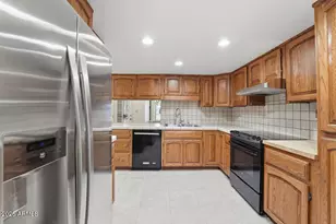 8432 N 18th Ave, Phoenix, AZ 85021 - Photo 18