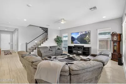 11541 E Utopia Avenue, Mesa, AZ 85212 - Photo 8