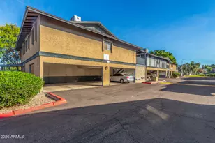 286 W Palomino Dr, Chandler, AZ 85225 - Photo 34