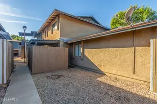 286 W Palomino Dr, Chandler, AZ 85225 - Photo 24