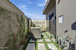 377 E Windsor Ave, Phoenix, AZ 85004 - Photo 18