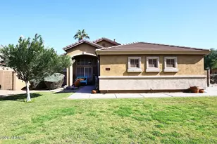 2841 S Camellia Dr, Chandler, AZ 85286 - Photo 2
