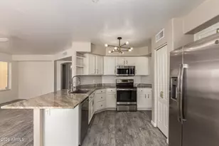 9641 S 51st St, Phoenix, AZ 85044 - Photo 8