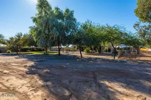 37005 N 7th St, Phoenix, AZ 85086 - Photo 28