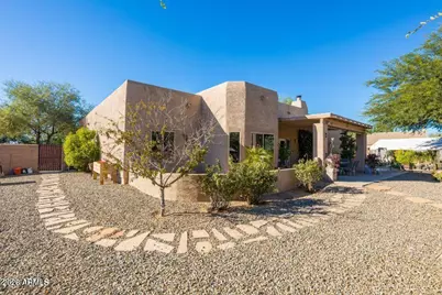 37005 N 7th Street, Phoenix, AZ 85086 - Photo 1