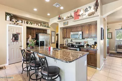 37005 N 7th Street, Phoenix, AZ 85086 - Photo 18