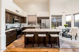 2442 E Glass Ln, Phoenix, AZ 85042 - Photo 10