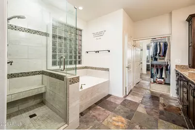 2442 E Glass Lane, Phoenix, AZ 85042 - Photo 14