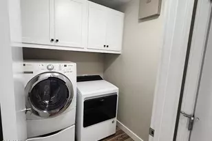 8642 W Echo Ln, Peoria, AZ 85345 - Photo 12