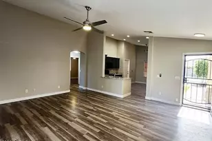 8642 W Echo Ln, Peoria, AZ 85345 - Photo 4