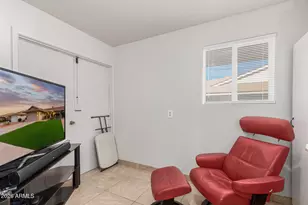 10811 W Mountain View Rd, Sun City, AZ 85351 - Photo 16