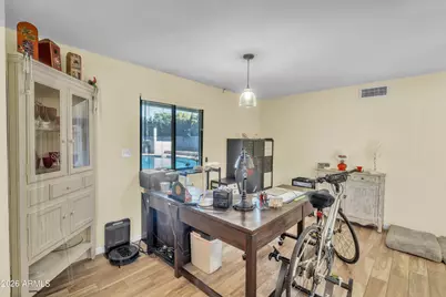 13201 N 64th Drive, Glendale, AZ 85304 - Photo 14