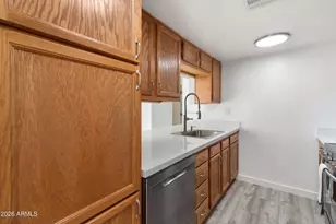 3033 E Devonshire Ave, Phoenix, AZ 85016 - Photo 8