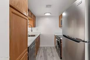 3033 E Devonshire Ave, Phoenix, AZ 85016 - Photo 6