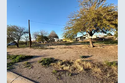 500 N Roosevelt Avenue #10, Casa Grande, AZ 85122 - Photo 2