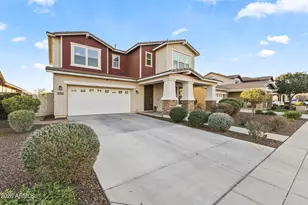 14901 W Dreyfus St, Surprise, AZ 85379 - Photo 2