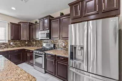 14901 W Dreyfus Street, Surprise, AZ 85379 - Photo 14