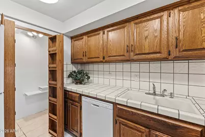 8135 N Central Avenue #4, Phoenix, AZ 85020 - Photo 16