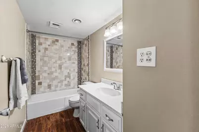 8135 N Central Avenue #4, Phoenix, AZ 85020 - Photo 22