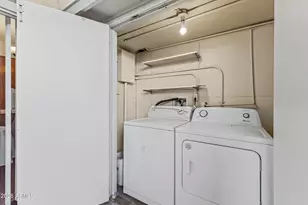 8135 N Central Ave, Phoenix, AZ 85020 - Photo 32