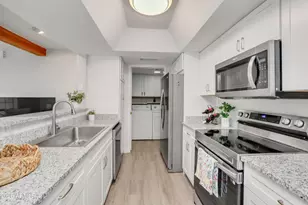 5036 E Siesta Dr, Phoenix, AZ 85044 - Photo 8