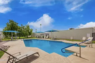 821 E Fern Dr S, Phoenix, AZ 85014 - Photo 16