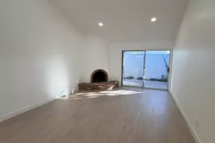 821 E Fern Dr S, Phoenix, AZ 85014 - Photo 6