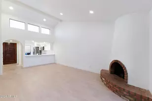 821 E Fern Dr S, Phoenix, AZ 85014 - Photo 2