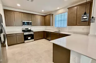 9741 W Catalina Dr, Phoenix, AZ 85037 - Photo 12