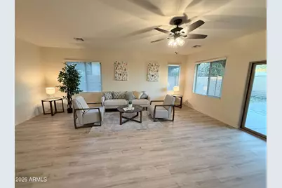 207 E Carob Drive, Chandler, AZ 85286 - Photo 4