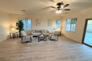 207 E Carob Dr, Chandler, AZ 85286 - Photo 4