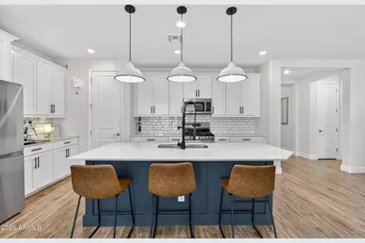 308 W Rainbow Bridge Lane, San Tan Valley, AZ 85140 - Photo 2