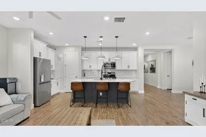 308 W Rainbow Bridge Lane, Queen Creek, AZ 85140 - Photo 2