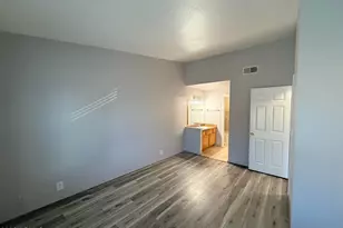 14203 N 19th Ave, Phoenix, AZ 85023 - Photo 8