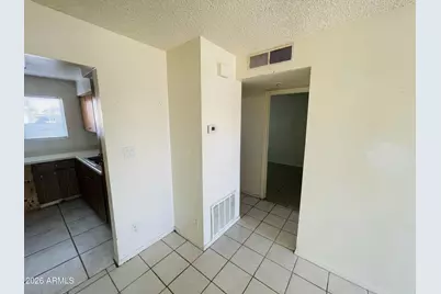 7143 N 66th Drive, Glendale, AZ 85301 - Photo 6