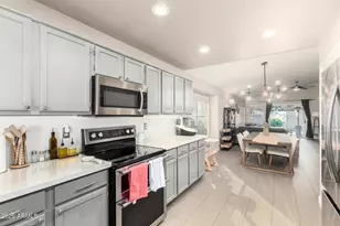 4457 E Verbena Dr, Phoenix, AZ 85044 - Photo 10